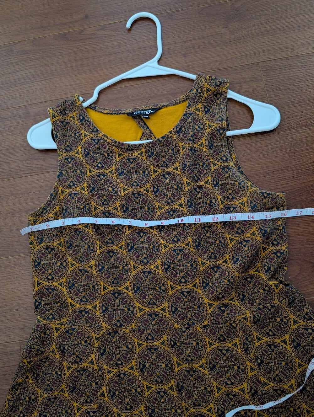 Geometric Pattern Midi Dress - Picture 8 of 10